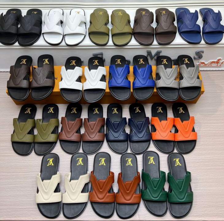 Picture of Louis Vuitton Slippers _SKULVsz38-45mnf02061433